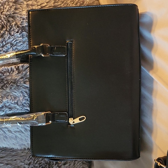 BRAND NEW VEGAN LEATHER HAND BAG SET * TEMPORARY CHRISTMAS PRICE DROP!!!!!!! - Picture 6 of 10